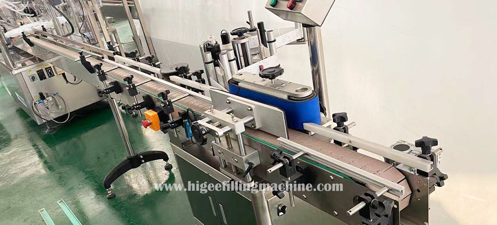 11 Round bottle labeling Machine