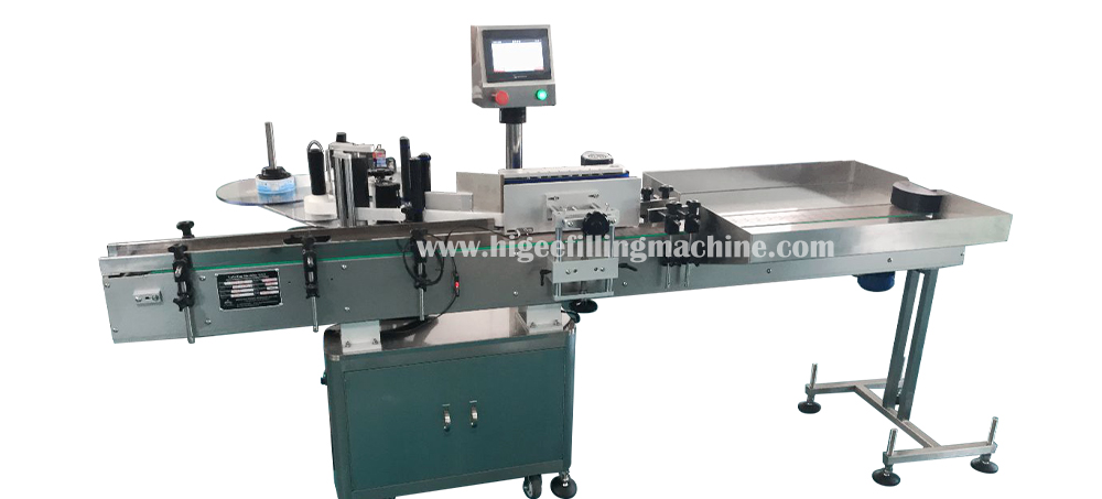 11 Round bottle labeling machine